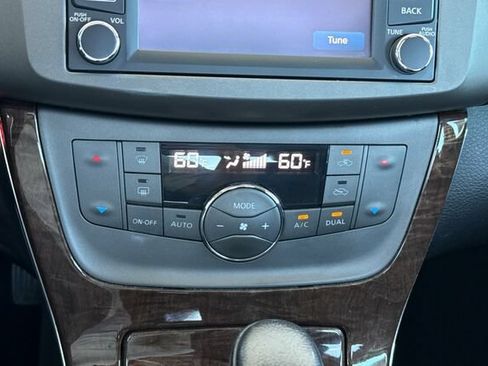 Used 2014 Nissan Sentra SL w/ Premium Package FWD image 19