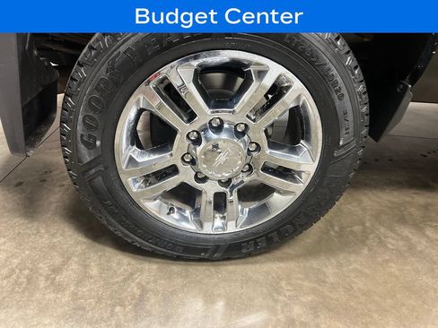 Used 2016 Chevrolet Silverado 2500 High Country w/ Duramax Plus Package AWD/4WD image 9