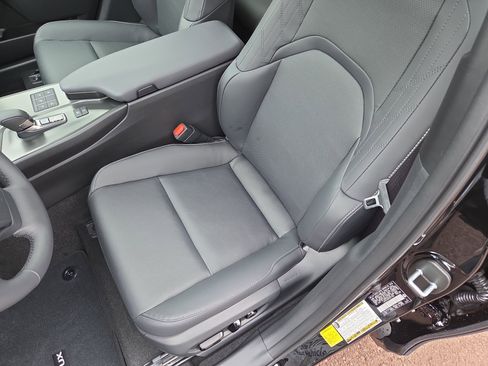 New 2025 Lexus UX 300h AWD image 7