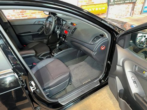 Used 2012 Kia Forte EX w/ Fuel Economy Pkg FWD image 58