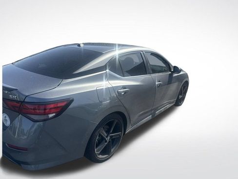Certified 2022 Nissan Sentra SR w/ Electronics Package FWD image 14