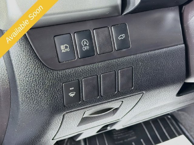 Used 2018 Toyota Highlander XLE AWD/4WD image 10