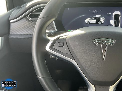 Used 2017 Tesla Model X 75D image 45