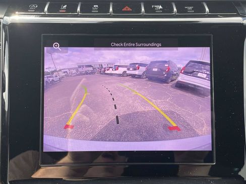 Used 2024 Jeep Grand Cherokee L Altitude RWD image 19