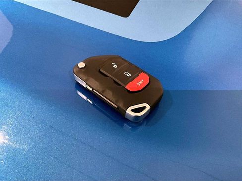 Used 2024 Jeep Wrangler Rubicon w/ Technology Group image 33