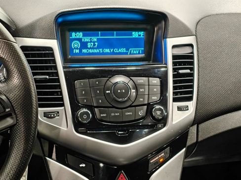 Used 2015 Chevrolet Cruze LT FWD image 6