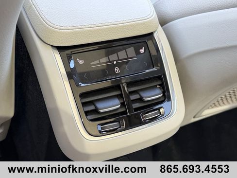 Used 2021 Volvo XC90 T8 Inscription Expression w/ Climate Package AWD/4WD image 18