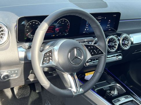New 2026 Mercedes-Benz GLB 250 4MATIC image 14