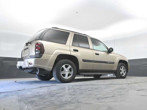 Used 2004 Chevrolet TrailBlazer LS w/ LS Preferred Equipment Group AWD/4WD image 34