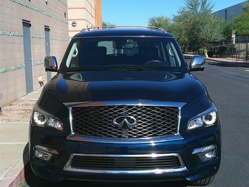 Used 2015 INFINITI QX80 2WD w/ Deluxe Technology Package image 2