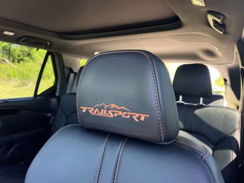 Certified 2025 Honda Pilot TrailSport image 25