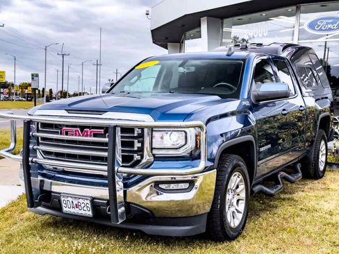 Used 2017 GMC Sierra 1500 SLE w/ SLE Value Package image 4