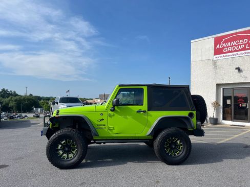 Used 2013 Jeep Wrangler Sport AWD/4WD image 26