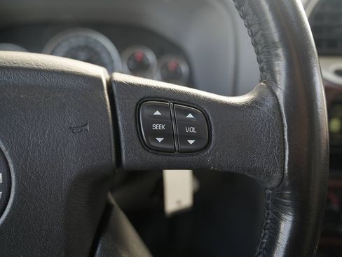 Used 2009 GMC Envoy Denali w/ Sun And 6-Disc Cd Package image 45