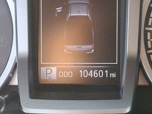 Certified 2017 Toyota Tacoma SR5 image 23