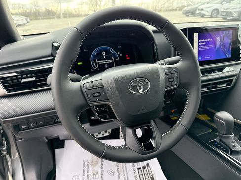 Certified 2026 Toyota Camry SE image 11