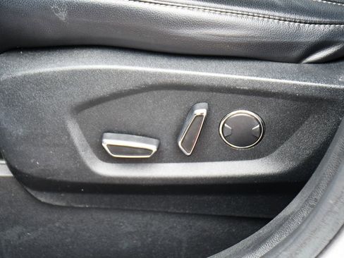 Used 2017 Ford Edge SEL w/ Equipment Group 201A AWD/4WD image 23