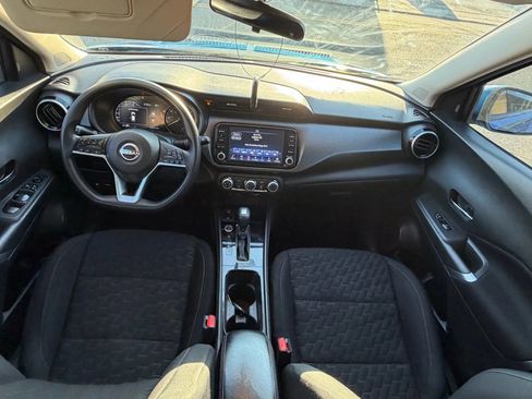 Used 2023 Nissan Kicks SV image 30