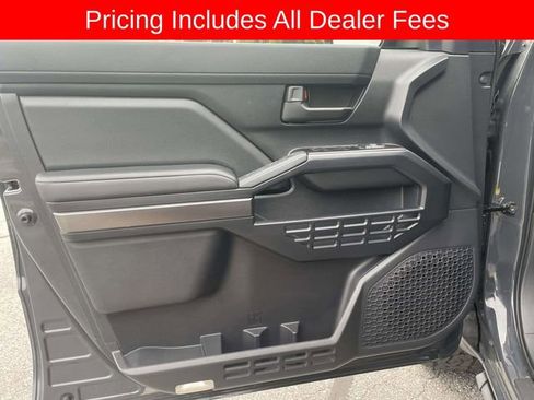 Used 2026 Toyota 4Runner SR5 AWD/4WD image 19