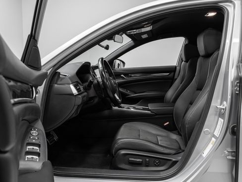 Used 2020 Honda Accord Sport image 5