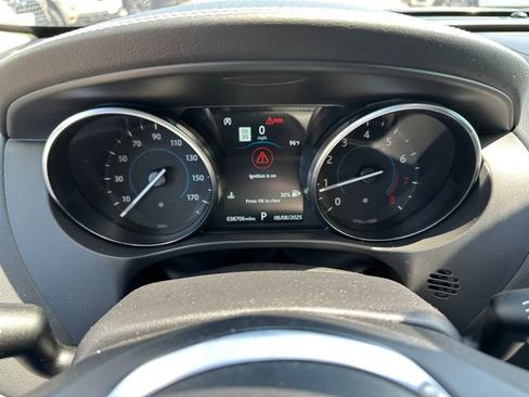 Used 2020 Jaguar F-PACE R-Sport image 30