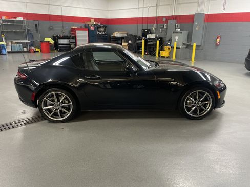 Used 2023 MAZDA MX-5 Miata Grand Touring image 11
