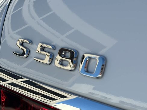 New 2026 Mercedes-Benz S 580 4MATIC Sedan image 10