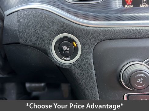 Used 2015 Dodge Charger SXT image 62