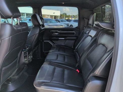 Used 2019 RAM 1500 Laramie AWD/4WD image 13