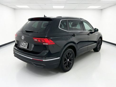 Used 2024 Volkswagen Tiguan SE FWD image 4