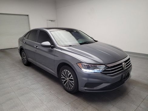 Used 2019 Volkswagen Jetta SE FWD image 13
