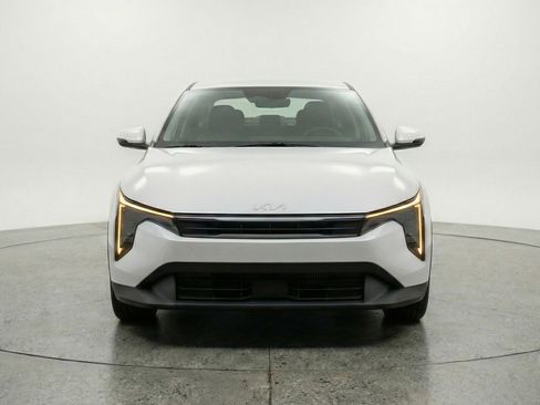 Used 2025 Kia K4 FWD image 2