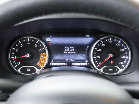 Used 2022 Jeep Renegade Trailhawk w/ Sun/Sound Group image 17