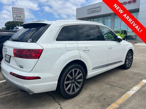 Used 2017 Audi Q7 3.0T Premium AWD/4WD image 5
