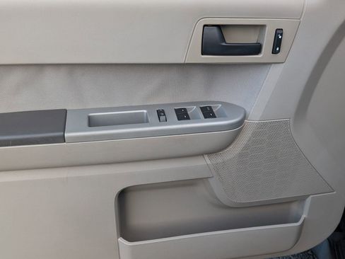 Used 2012 Ford Escape XLT image 14