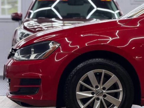 Used 2015 Volkswagen Golf S image 3