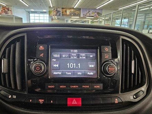 Used 2021 RAM ProMaster City Tradesman FWD image 14