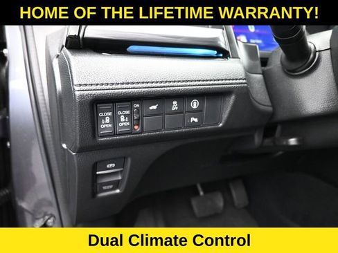 Used 2024 Honda Odyssey Elite image 16