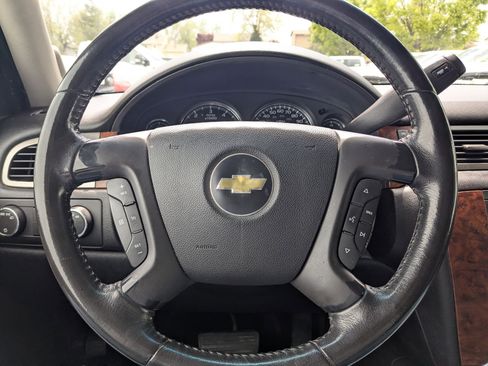 Used 2007 Chevrolet Tahoe LTZ w/ LTZ Preferred Equipment Group AWD/4WD image 19