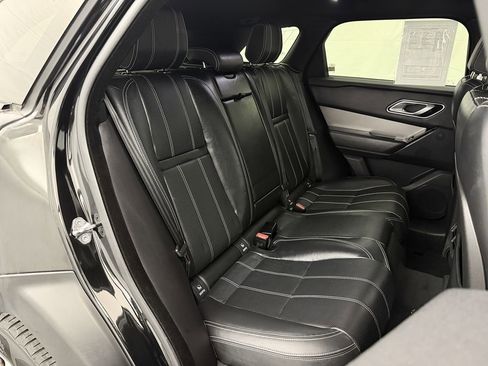 Used 2018 Land Rover Range Rover Velar S image 41