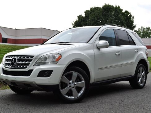 Used 2010 Mercedes-Benz ML 350 4MATIC image 1