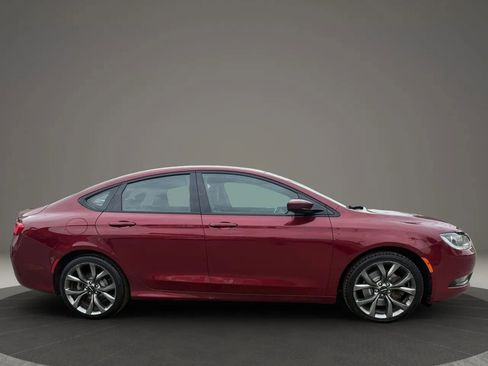 Used 2015 Chrysler 200 S w/ Navigation & Sound Group I AWD/4WD image 4