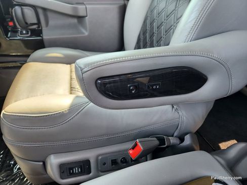 Used 2021 Chevrolet Express 2500 LS w/ Enhanced Convenience Package image 36