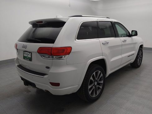 Used 2017 Jeep Grand Cherokee Overland image 9