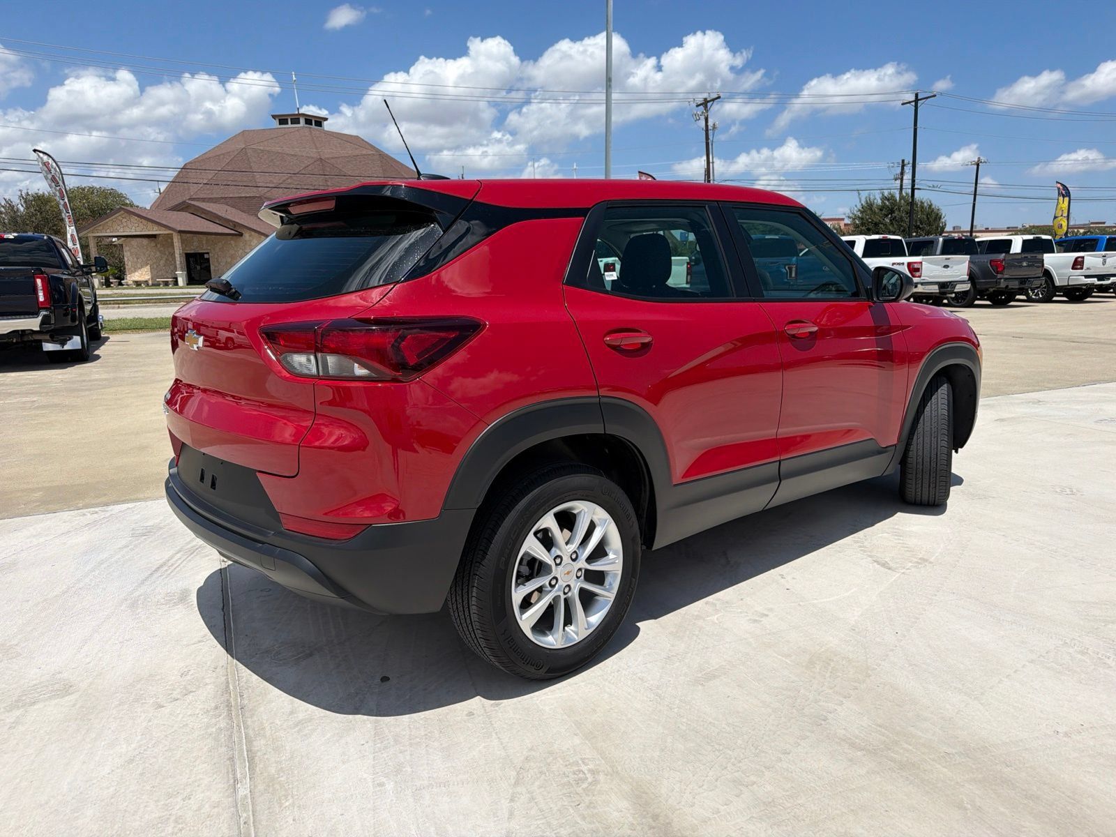 Used 2026 Chevrolet TrailBlazer LS AWD/4WD image 7