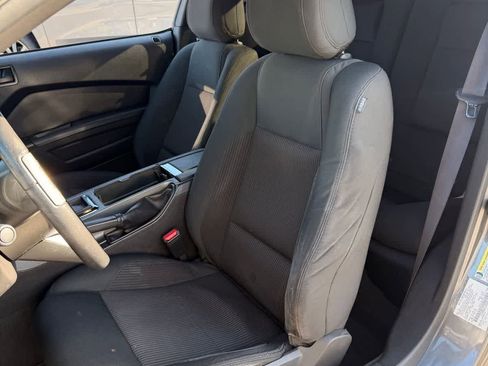 Used 2014 Ford Mustang Coupe RWD image 9