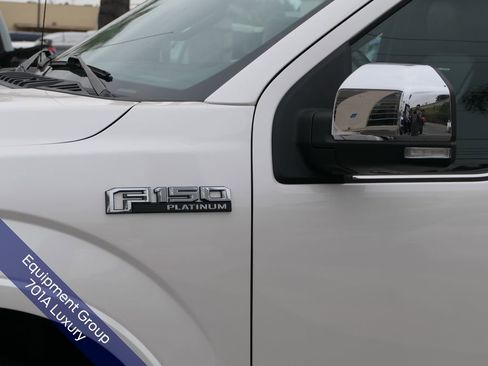 Used 2018 Ford F150 Platinum w/ Equipment Group 701A Luxury AWD/4WD image 12