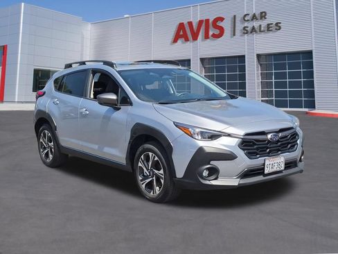 Used 2025 Subaru Crosstrek 2.5i Premium AWD/4WD image 3