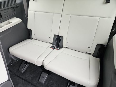 New 2026 Hyundai Santa Fe SEL FWD image 30