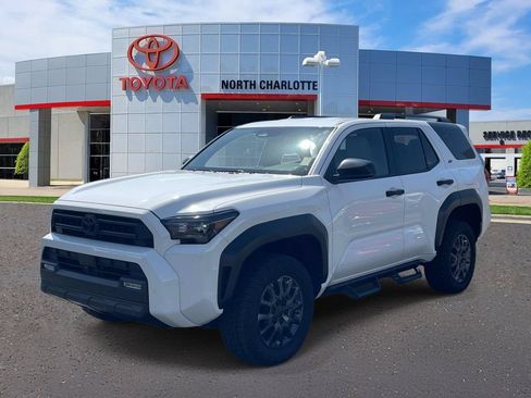 Used 2025 Toyota 4Runner SR5 RWD image 4